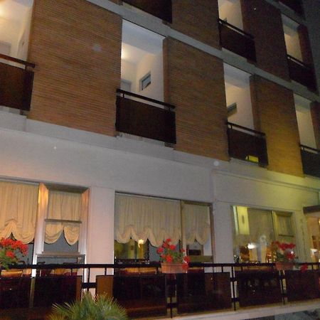 Hotel Galileo Rimini Exteriér fotografie