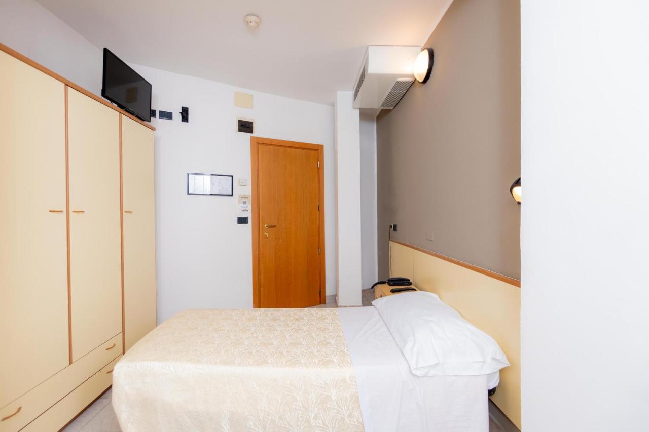 Hotel Galileo Rimini Exteriér fotografie